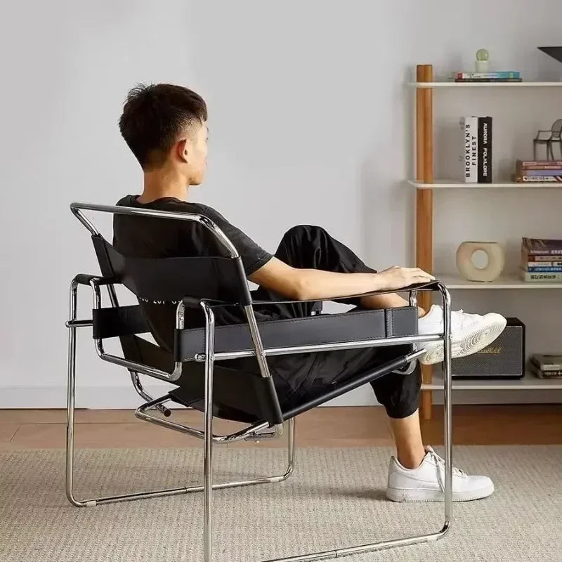 Vassili Leisure Chair Single Chair.Industrial Style Bauhaus Saddle Leather Simple Network.