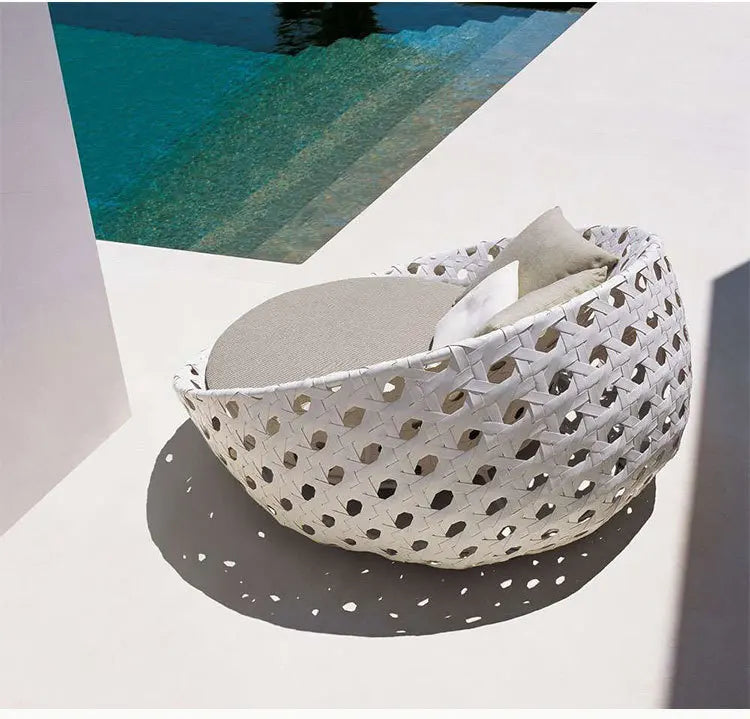 Semi-Circular Rattan Sofas, Bird's Nest Circular Beds.Rattan Woven Lounge Chairs