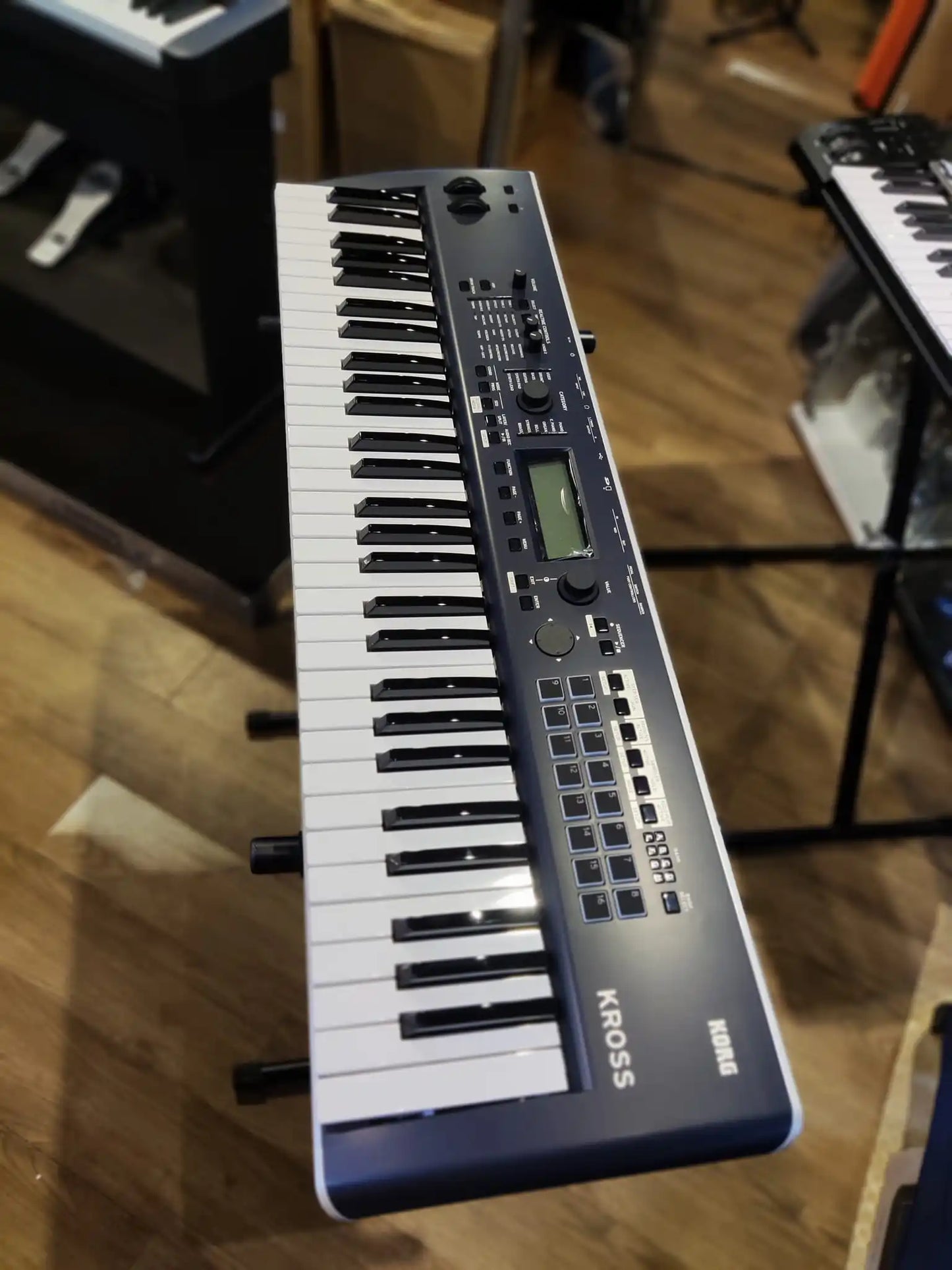Korg Kross 2 61-Key Synthesizer Workstation Black