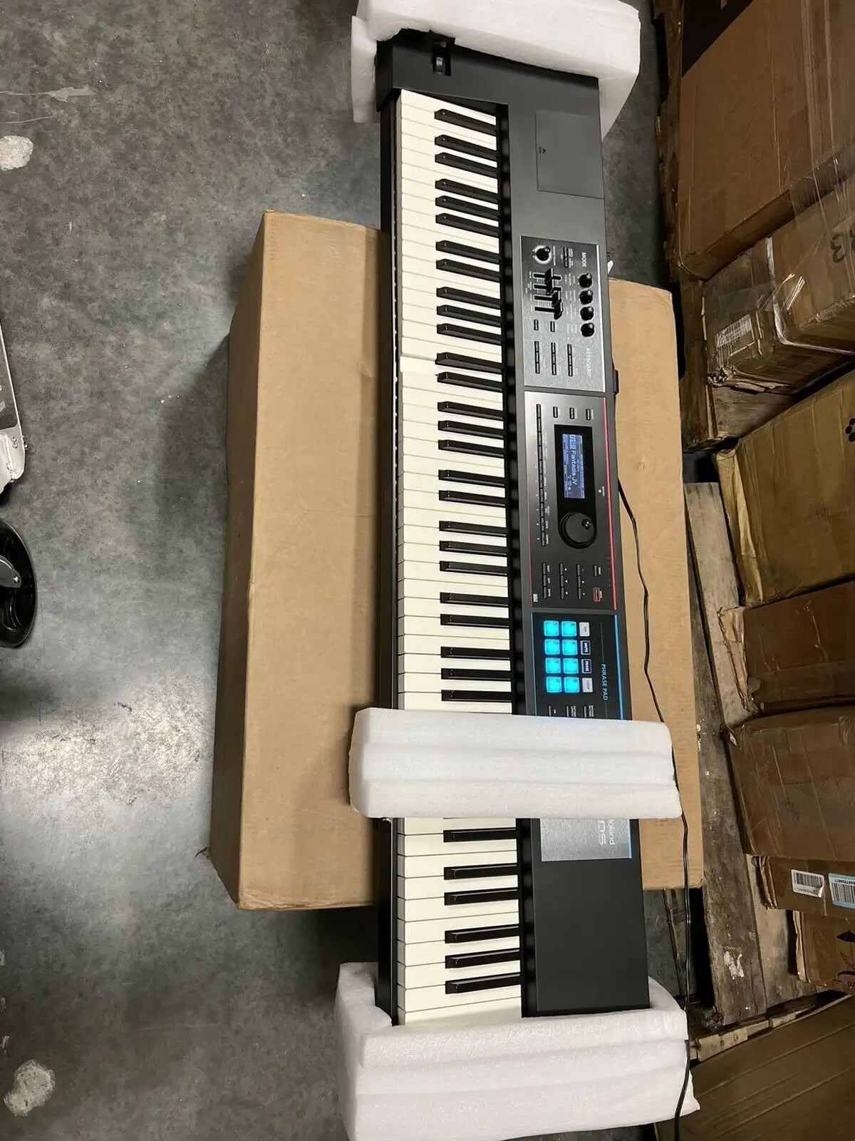 Original Authentic Roland JUNO-DS88 88-key Synthesizer