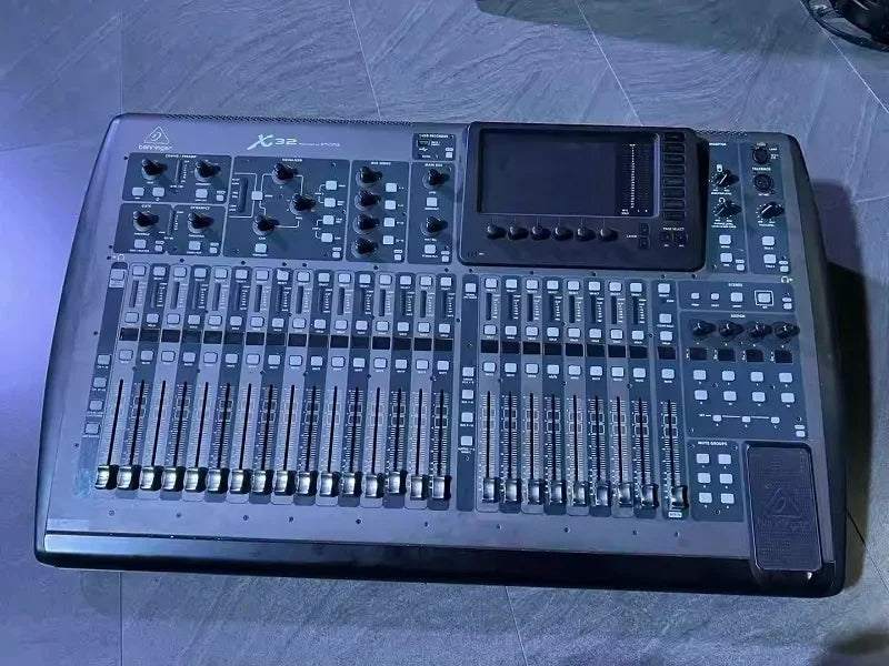 For Behringer X32 40-channel Digital Mixer with 32 Gain-Programmable Mic Preamps, 25 Motorized Faders, Virtual FX Rack,  7" TFT